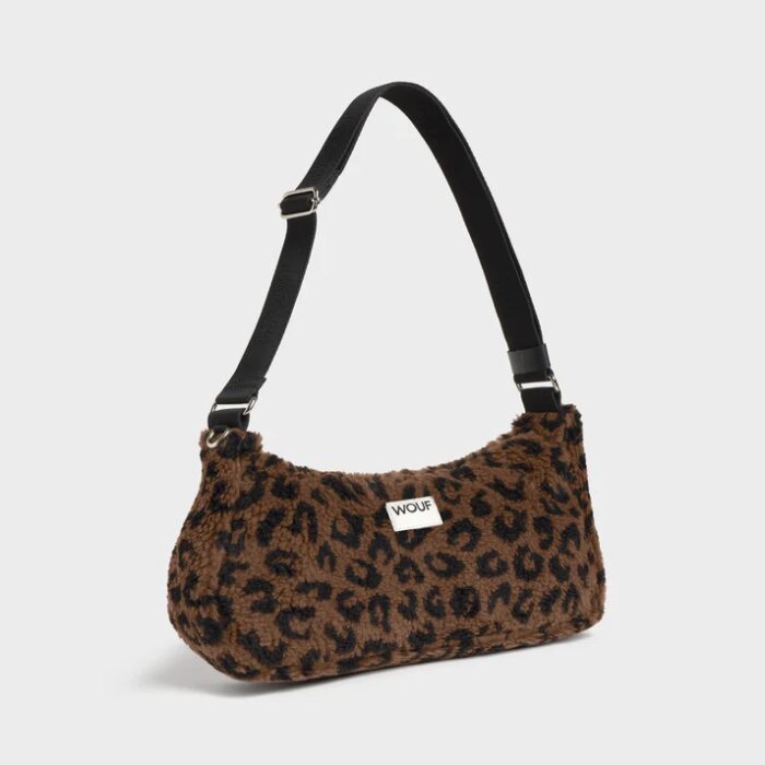 Sas porte epaule de wouf imprimé leopard matiere fourrure bouclette